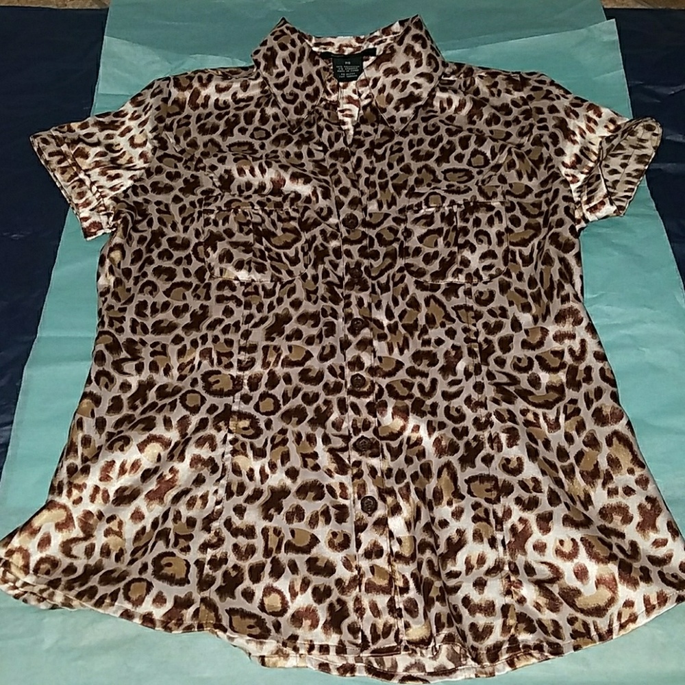 BCBG leopard print shirt